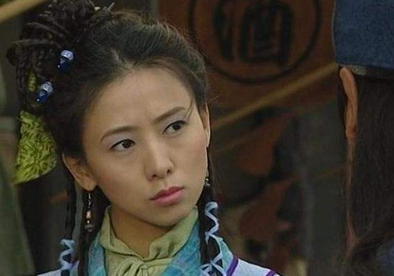 不仅有这些主演,还有很多知名的配角,比如清纯女神陈松伶,小白菜翁虹
