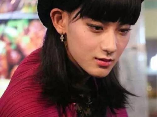 黄子韬罗志祥争当"国民女神",但据说都败给了易烊千玺