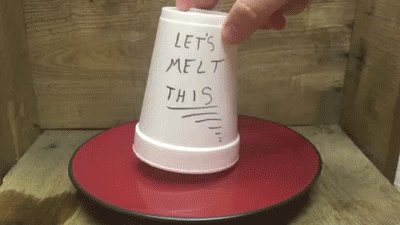 爆笑gif动图:这是受了多大委屈,表情好可怜呀!