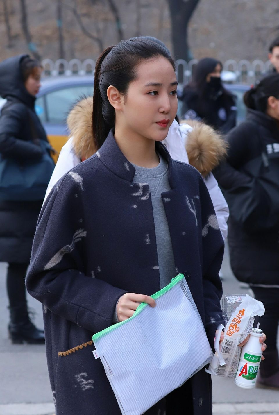 2018年北京电影学院艺考现场,颜值高的美女考生真不少