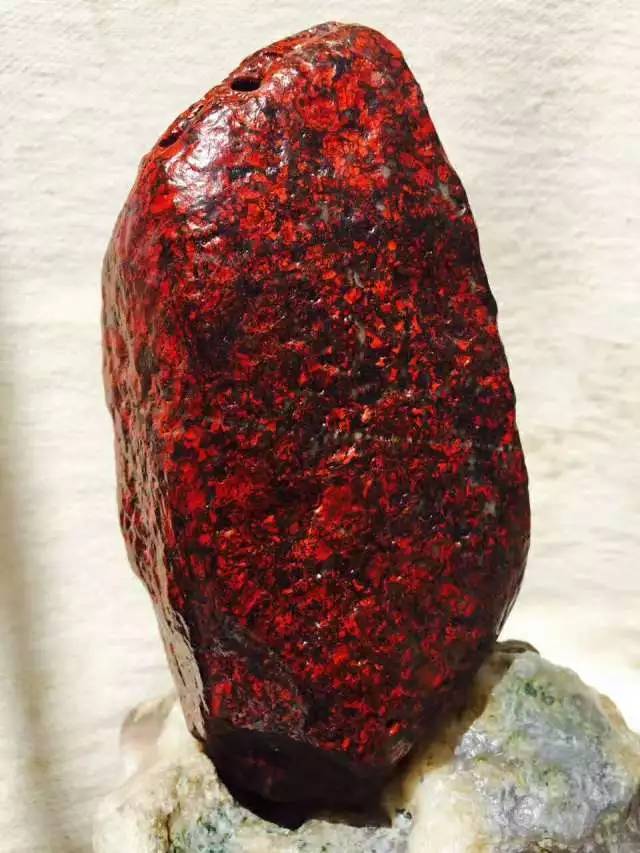 花伊丁陨石|红伊丁陨石▲   红伊丁   红伊丁陨石来自于红色