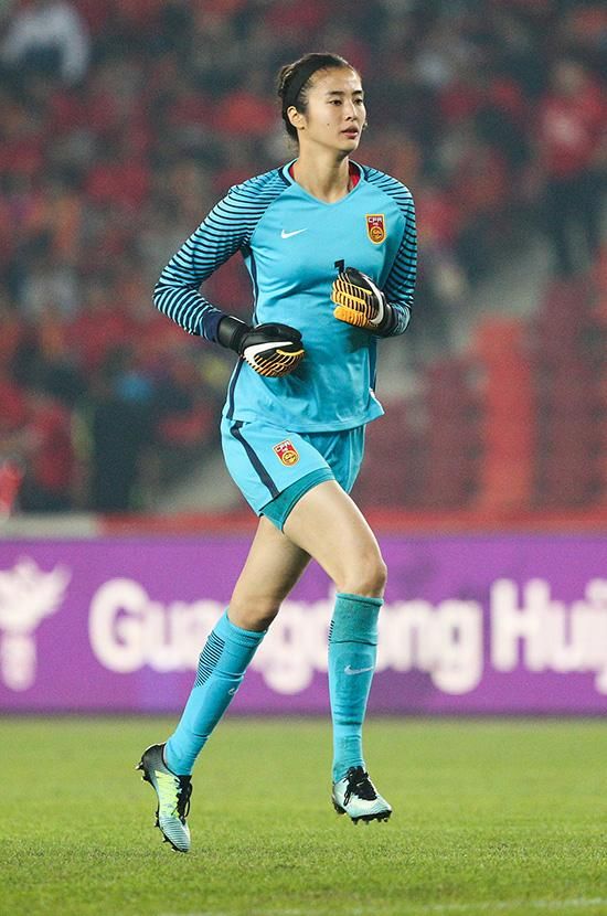 中国女足的"颜值担当",26岁的守门员赵丽娜于2月12日宣布正式退出