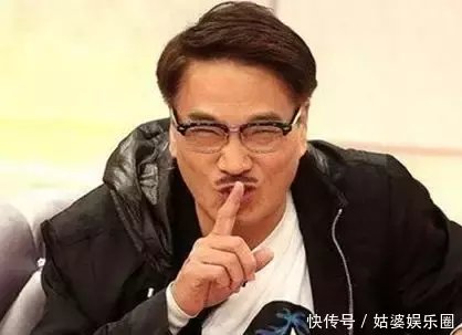 吴孟达64岁近照,养4个老婆5个孩子压力大,近照老到认不出