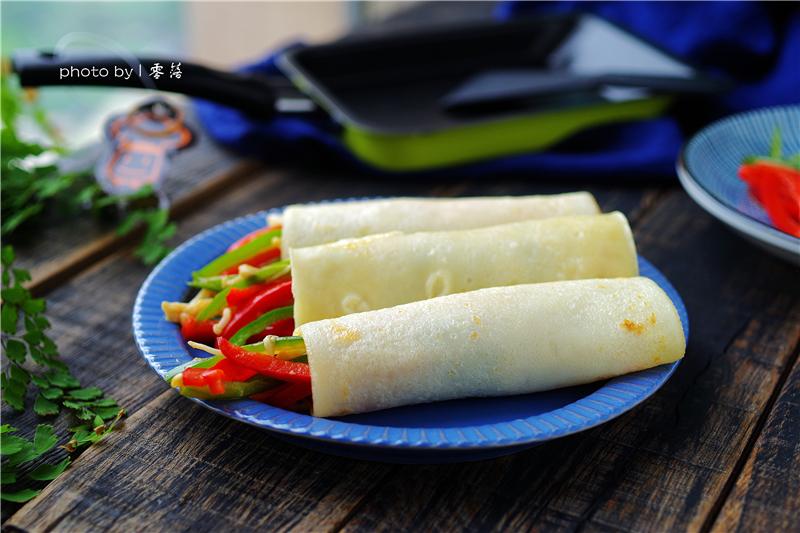 我这么做卷饼,又快又好!不用揉面,但卷饼暄软可口,家人超爱!