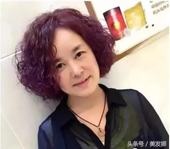 50岁阿姨妈妈的时髦发型,减龄又时尚!