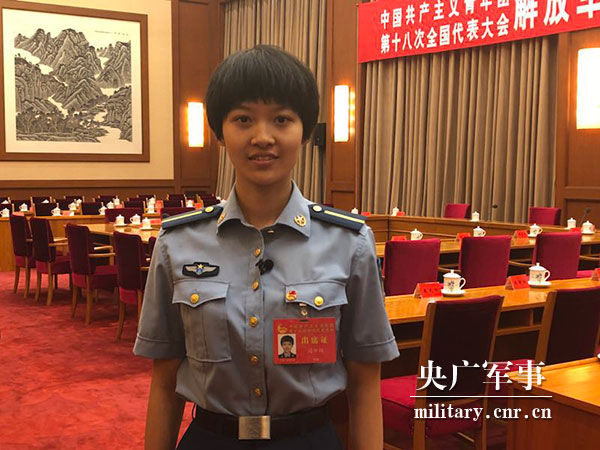 7次获得国家专利的团十八代表罗熠,是武警警官学院的一名在校学员,从