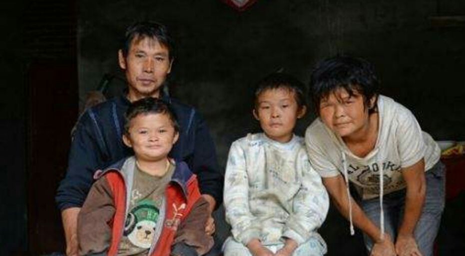 因为长得像马云,这个孩子靠自己的脸改变了全家的命运