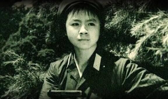 对越反击战,她是第一个牺牲的女兵,遗体未能运回国,年