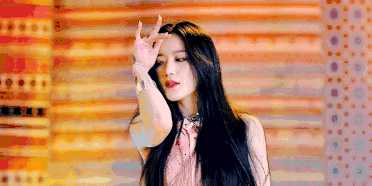 韩国五代第一女团强势出道,音源逆袭,这是要换天啊!