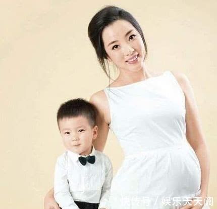 2014年的时候李思思就产下了一个儿子"元宝.
