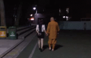 一小哥悲伤地表示,上网学了和四个朋友比星星的技巧,可是仔细一想