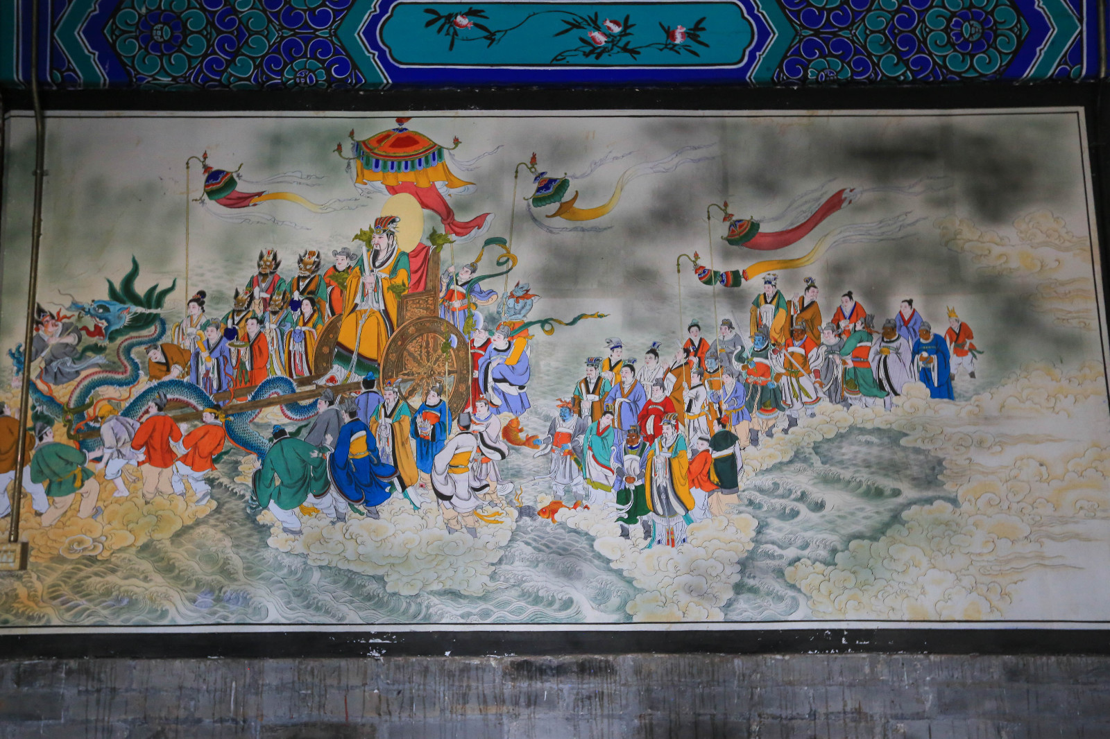 都龙王庙内修复的壁画 京报网记者张宁摄