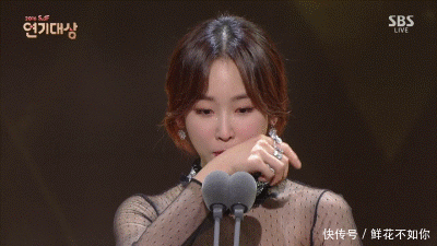 爆笑gif动图:这样的姑娘,娶回家只能当花瓶!