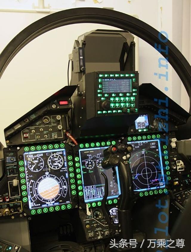 由简陋到科幻中美俄欧50种战斗机驾驶舱高清对比图