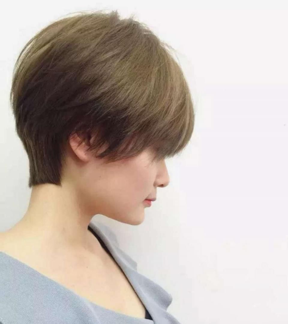 短发染什么颜色显得年轻好看?