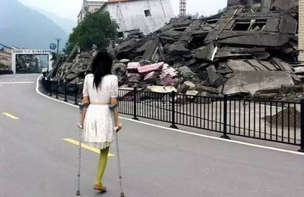 汶川地震幸存者4年后重回北川