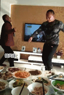 搞笑gif:老婆不让去ktv的后果,这是要憋疯了吧