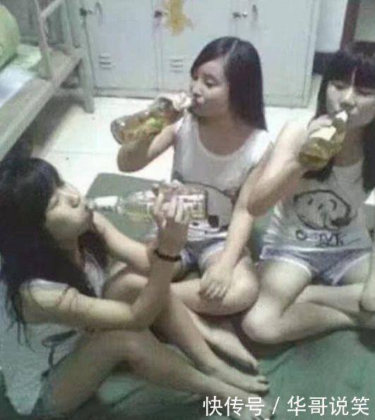 搞笑gif图片:妹子在宿舍集体喝酒,如果不是亲眼看到,我都不敢想啊!