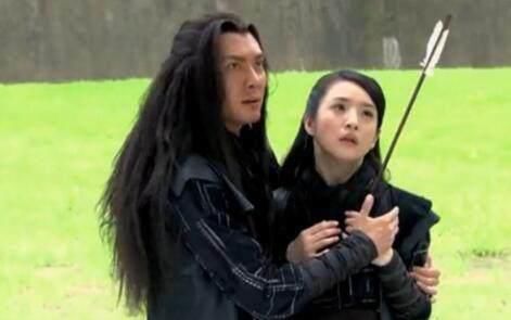 《兰陵王》里林依晨中箭时的表情怎么越看越不耐烦呢,一脸的生无可恋