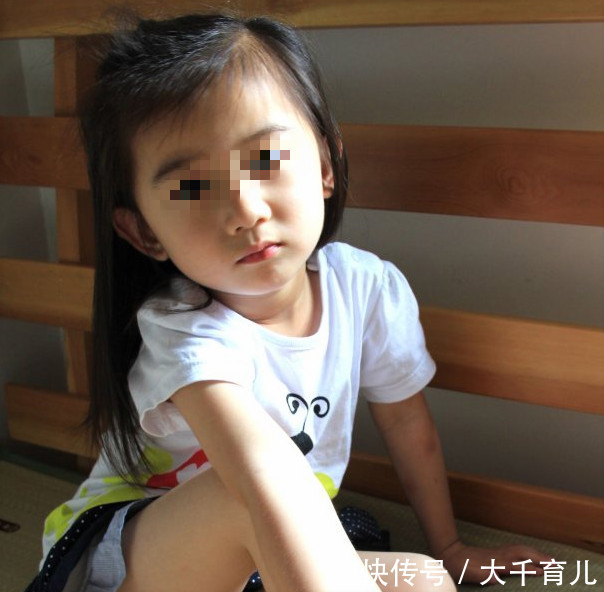 继父抱10岁女儿上厕所,妈妈怒骂丈夫"禽兽",女儿反而指责妈妈!