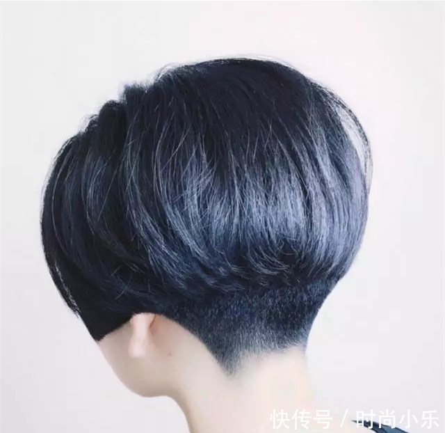 2018流行"耳后推"发型,让你美地潇洒,利落,最如意