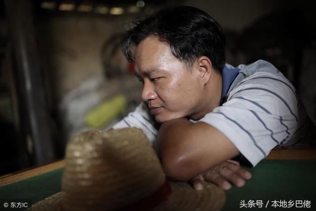 农村将成为光棍重灾区,无奈!农民苦不堪言:娶媳妇的意义何在?