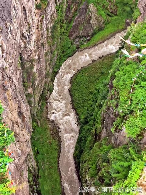 西藏最后的秘境吉隆沟大峡谷