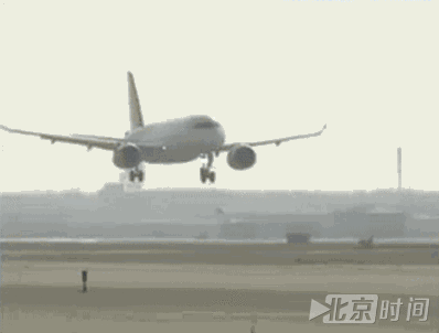 今天中午,第二架国产大飞机c919首飞成功!(附起飞降落视频)