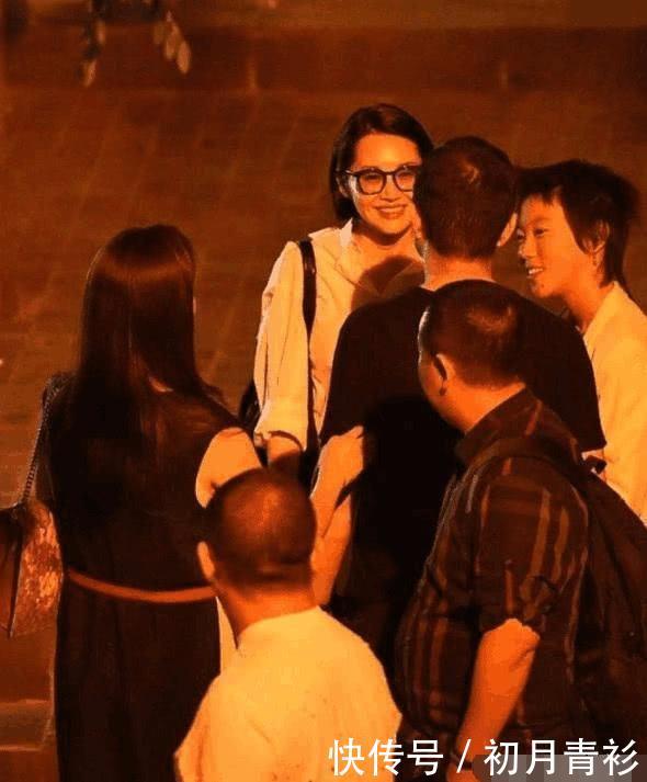娱乐圈喜事,王菲与谢霆锋再续前缘,李亚鹏与许晴再次"