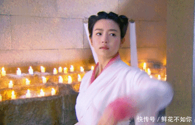 爆笑gif动图:姑娘别这样,人家都开始羡慕猫咪了