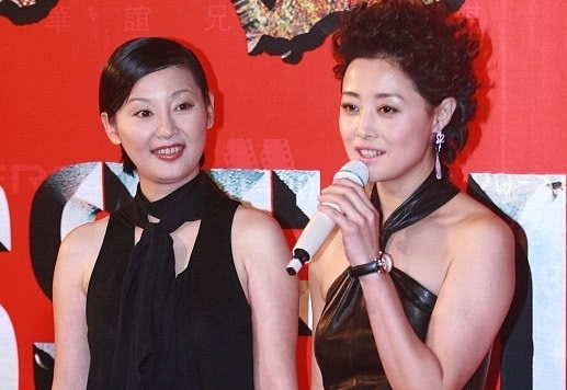 52岁刘蓓近照,隐瞒了5年的三婚老公,原来是我们熟悉的