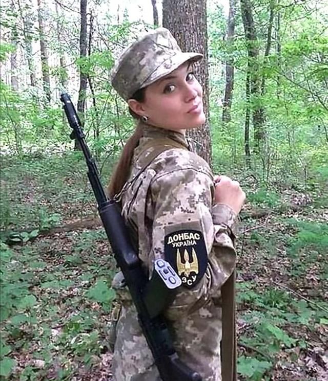 最心酸的女兵,乌克兰女兵前线记实,战火逼迫她们作出选择