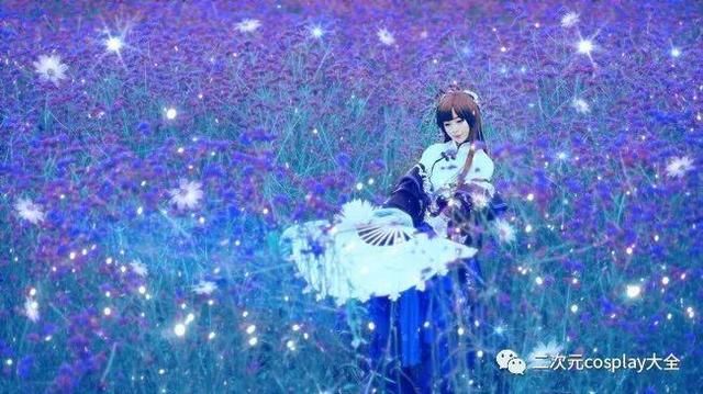 剑网三雪河花萝cos,置身于花海中的小仙女