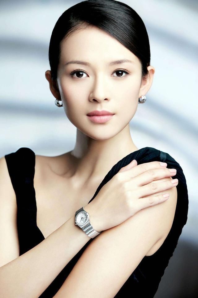 章子怡(zhang ziyi),1979年2月9日出生于北京,中国电影女演员,2000年