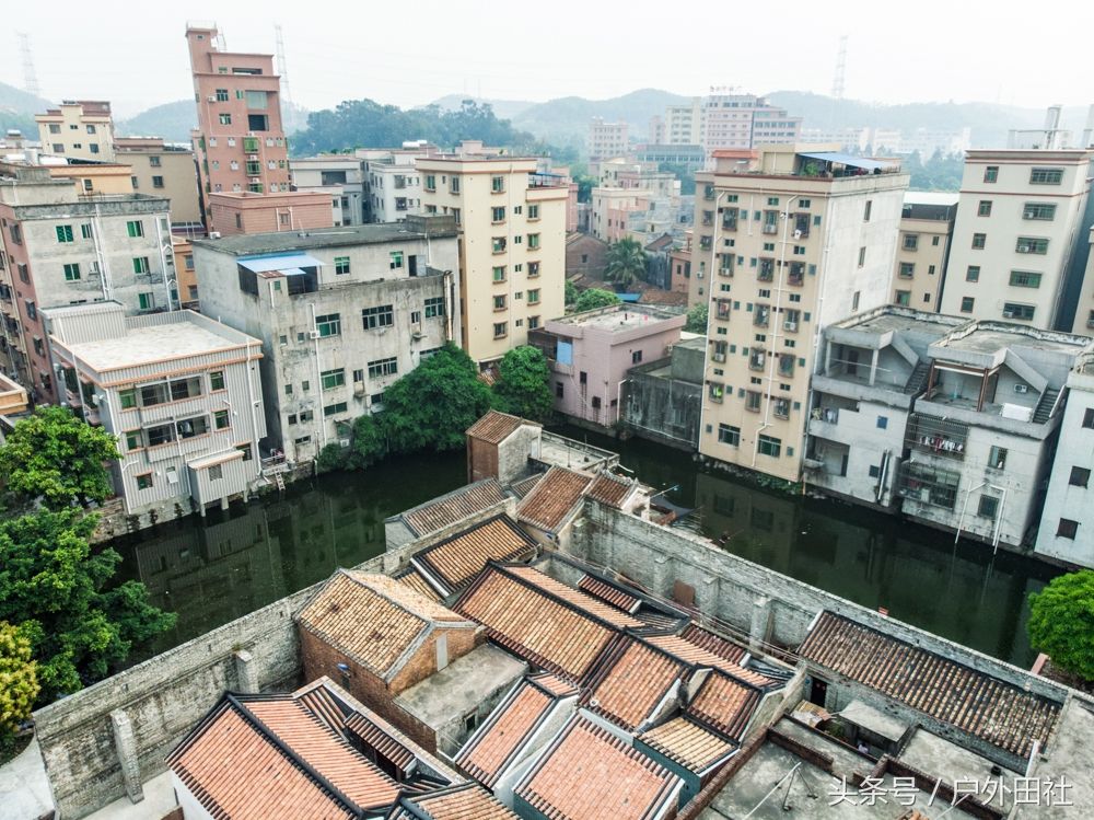 东莞虎门白沙村逆水流龟村古堡,航拍360度全景图片.
