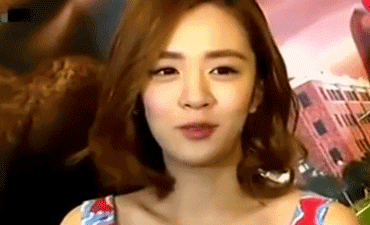 王晓晨满眼桃花表白张嘉译,结果被拒绝了