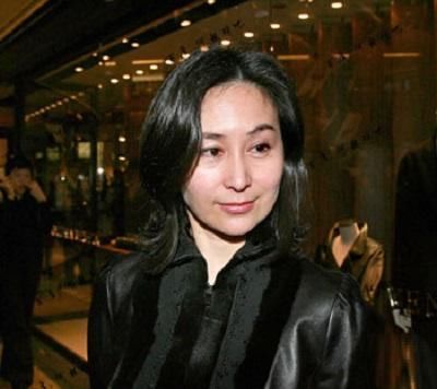 原来许晋亨的两任妻子都这么美,但三人的差别却不是一般大