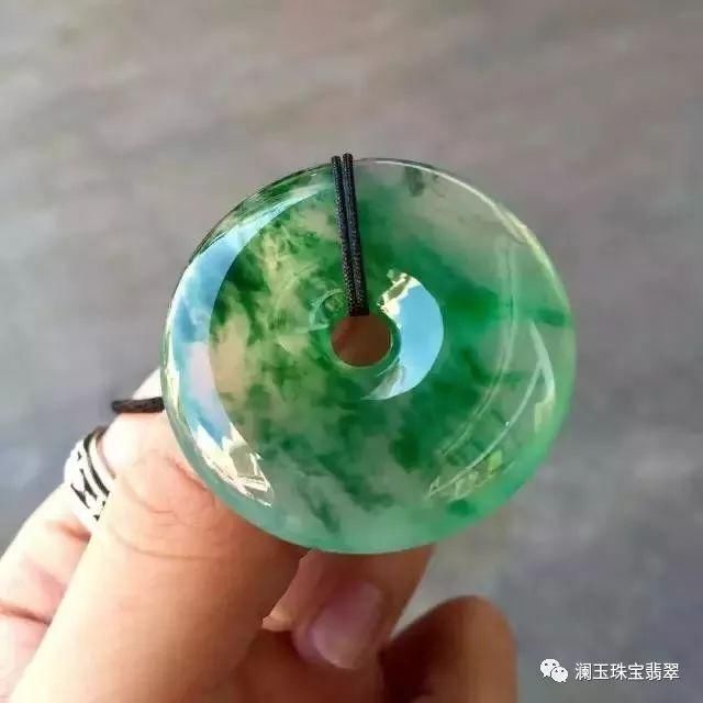 教你一分钟分出翡翠高低档次