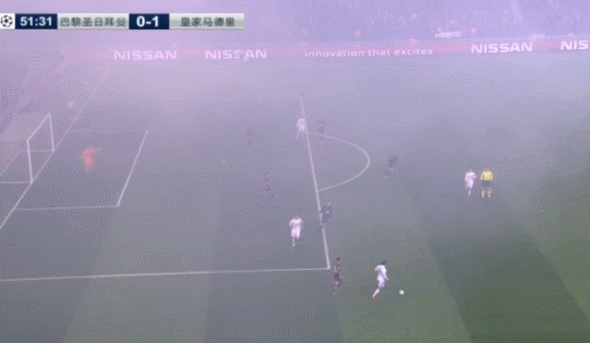 第51分钟,c罗禁区接到卢卡斯-巴斯克斯左肋传中,后点头球冲顶破门