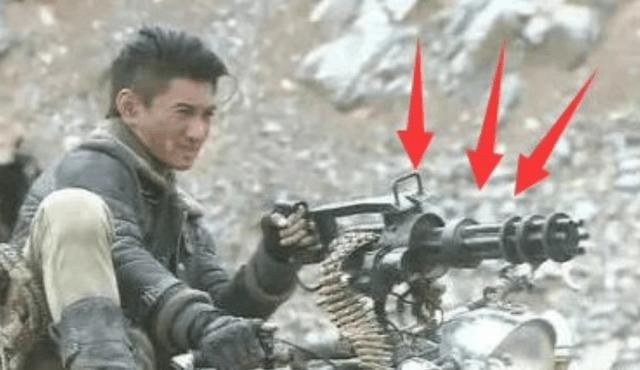 吴奇隆主演的抗日神剧,这加特林是什么状况,具有这类兵器,日本鬼子还