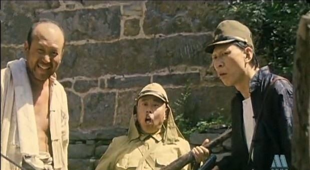 大家熟悉的作品《大宅门》还有《举起手来》李明都有精彩出色的演出.