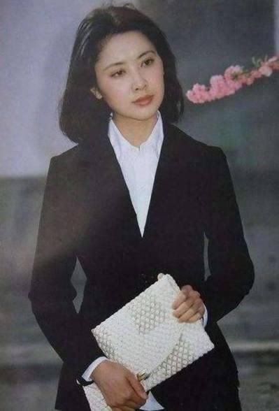 女儿国国王朱琳暗恋唐僧徐少华,22年未嫁真实内幕
