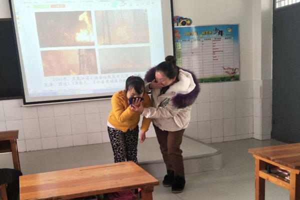 管城区辅读学校开展开学第一课安全教育活动