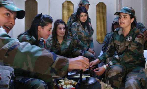 叙利亚女兵