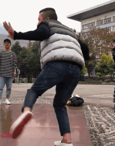 ▼最新八步摇,你说嗨不嗨!