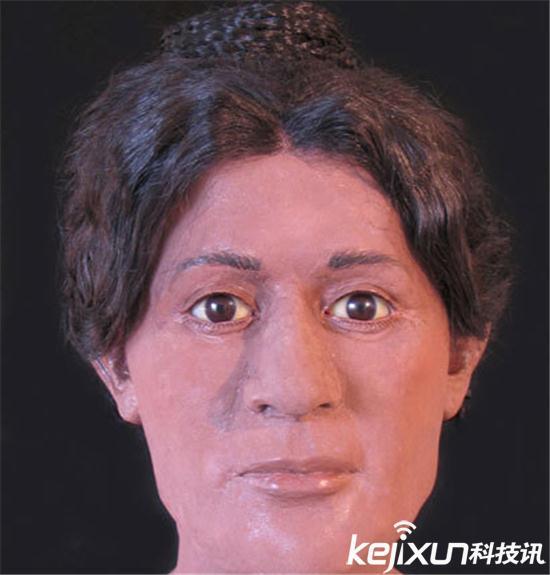 科学家复原古埃及木乃伊 长的像迈克尔.杰克逊