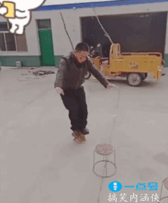 搞笑gif 还拽来拽去就太过分了, 哥们儿好好活着不好吗