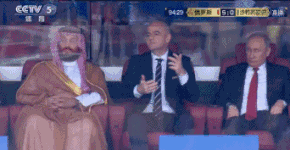 不忍直视!普京也有控制不了场面的时候