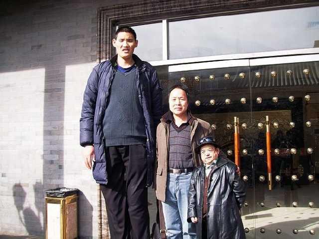 热点:中国最高十大巨人,姚明竟然未