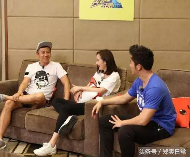 《跑男》杨幂宣传新戏被批傲慢邓超出面圆场,谁注意baby在干嘛